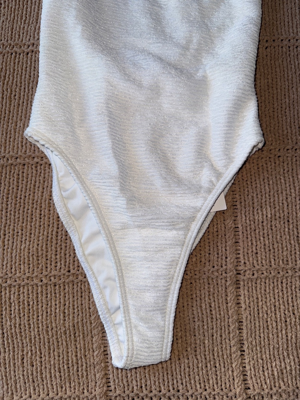 1.  Rumer Cassidy Maillot - Picture 7 of 11